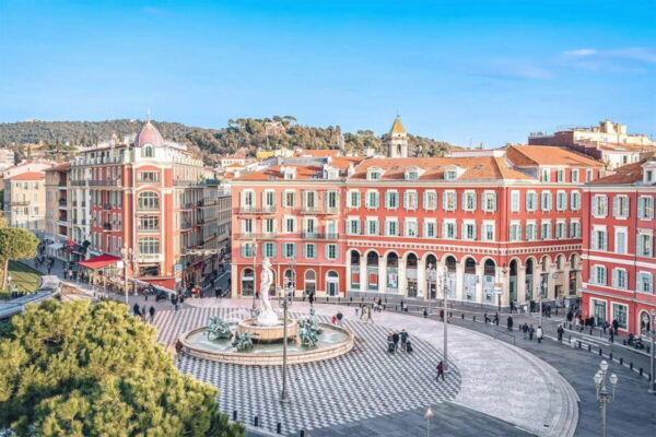 Exploring Nice’s History - Nice travel guide french riviera 1