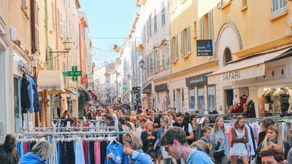 La Grande Braderie de Saint-Tropez - grande braderie saint tropez guide 1