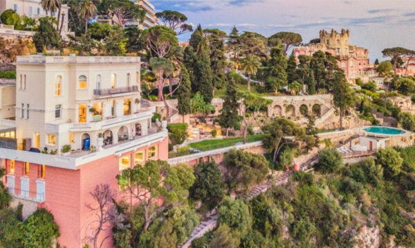 Sean Connery’s James Bond Villa is (Still) for Sale - Sean Connery villa in France min 1