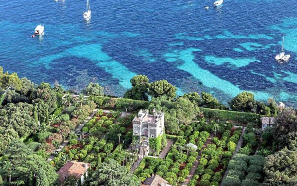 A Fraudster & His Little Castle - lerins islands ile sainte marguerite jardin france