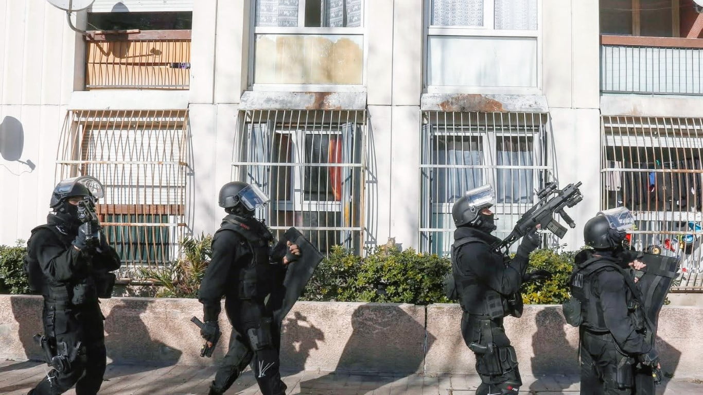 Crime & Safety Issues on the French Riviera A Comprehensive Guide
